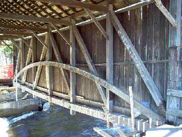 Salisbury Center Bridge. Photo by Dick Wilson, April 16, 2004